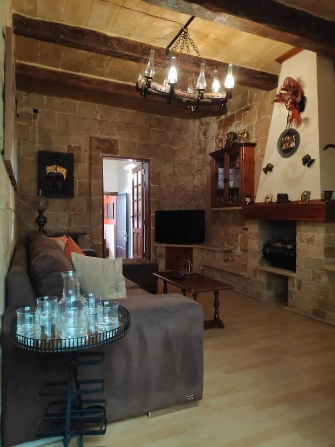 Central 2 Bedroom Apartment In Valletta